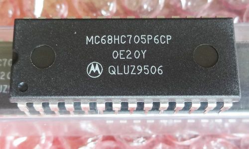 11 - MC68HC705P6CP Motorola Microprocessors, New Old Stock