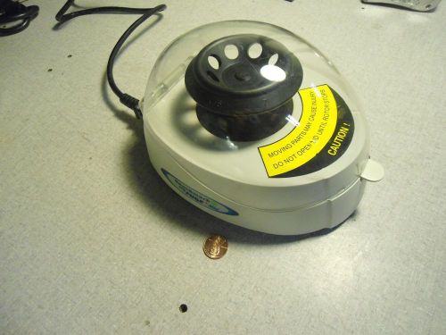 Benchmark My FUGE Mini Centrifuge C1008-C