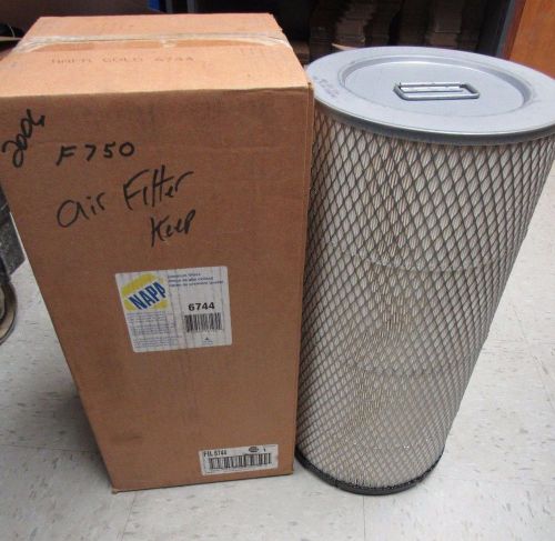 NAPA AIR FILTER 6744 NIB