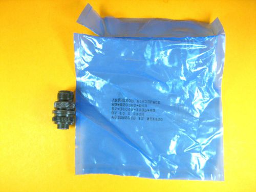 Amphenol -  10-820062-04S -  Aerospace Straight Connector