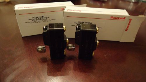 **TWO NEW** HONEYWELL BZ-2RW822-A2 MICRO SWITCH