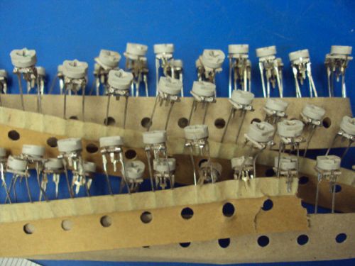 3a 50-PCS    2KOhms 6MM CERAMIC TOP ADJ  Resistor Trimmers  Potentiomete