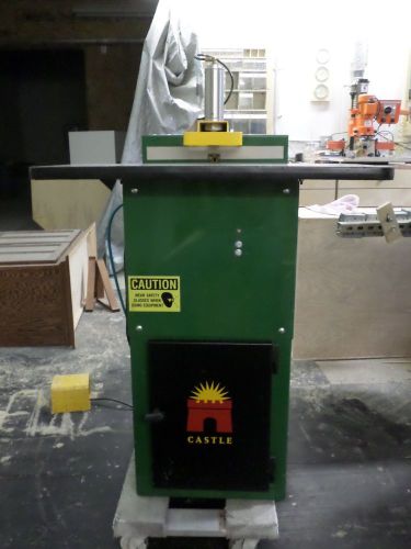 CASTLE TSM-21 POCKET HOLE MACHINE