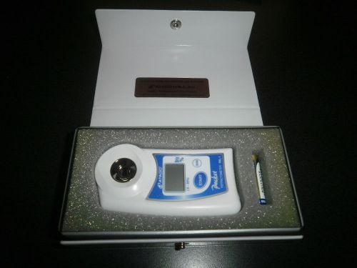 NEW IN CASE ATAGO DIGITAL HAND HELD BRIX SUGAR JUICE (0-53%) REFRACTOMETER PAL-1