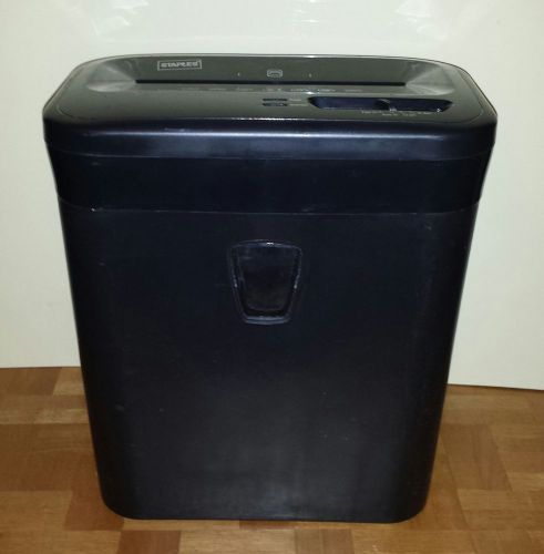 STAPLES 8-Sheet Cross-cut Shredder,Credit cards Model # SPL-EXC8A  100% WORKS!