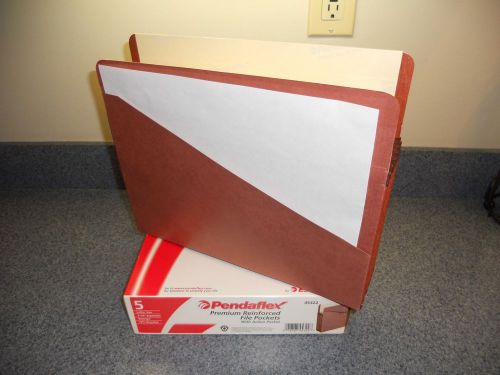 Pendaflex Reinforced file pockets w/ action pocket 5 1/4 expansion Letter box 5