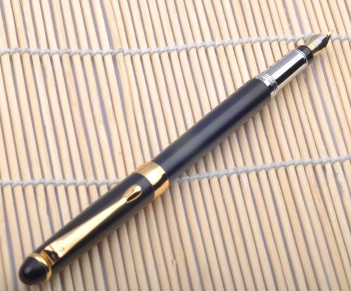 Duke Uranus Medium Nib Fountain Pen Black Barrel Gold Clip ND63