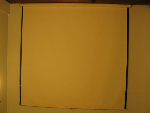 USED DA-LITE  PROJECTION SCREEN Aprox 89”x 89”&#039; MATTE WHITE SURFACE.