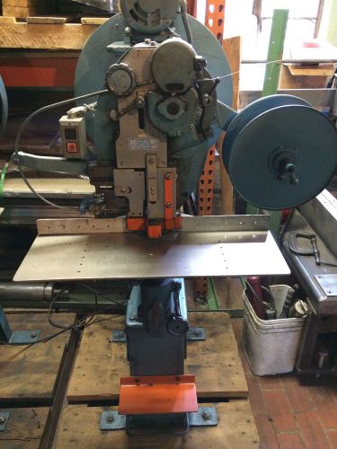 Acme Interlake N3B 2-1/2 H, Wire Stitcher, Stitching