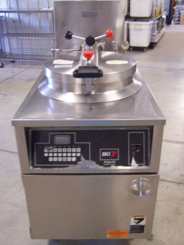 BKI ELECTRIC PRESSURE FRYER FKM-FC