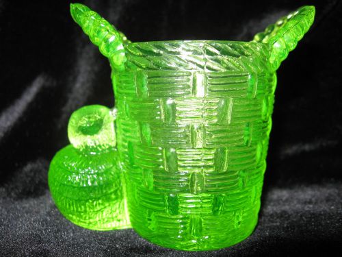 Green Vaseline glass bird hen chick toothpick holder uranium match chicken farm