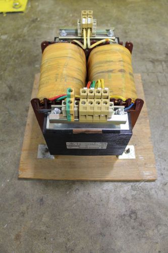 NOS KLOCKNER-MOELLER STK4 136315 4KVA 4 KVA TRANSFORMER HI 480V LO 220V VOLT