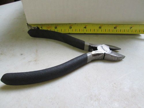 CRESCENT CUTTERS PLIERS CRN1 J3113