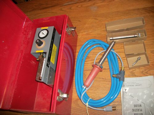 LARAMY PLASTIC WELDER KIT    UNUSED   LOOK !