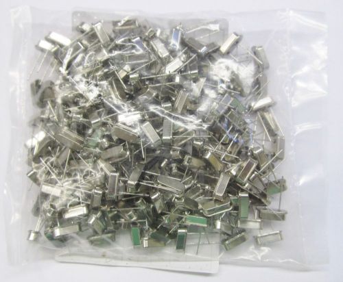 200 pcs Crystall Oscillator 15 MHz, HC49, Shoulder Elect. 49S-15.000-10-20/30/E