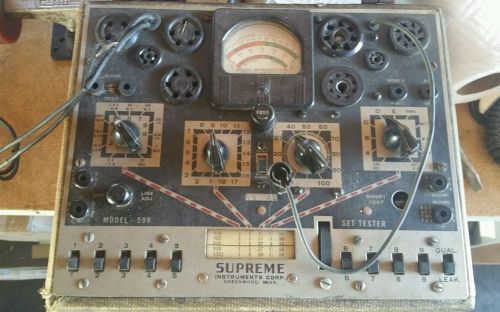 Working Supreme 599 Vacuum Tube Tester FOR PARTS OR REPAIR.