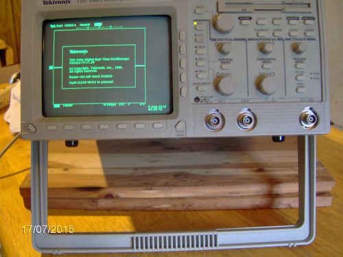 Tektronix TDS 340A DIGITAL OSCILLOSCOPE W/VGA, CENTRONICS, GPIB, AND RS-232