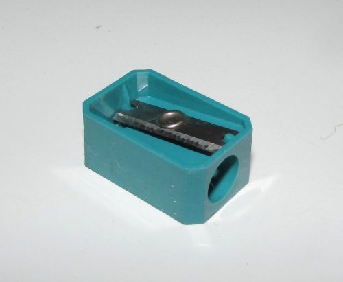 Vintage 1960&#039;s teal blue PENCIL SHARPENER,Sterling plastic USA 1&#034;