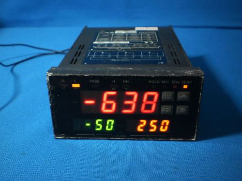 Omron K3TX-VD22B-C1 K3TXVD22BC1 Digital Panel Meter Display 12-24VDC 10W