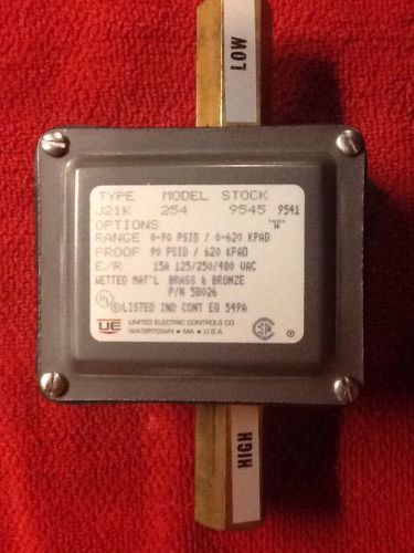 United Electric Control J21K-254 Sensor Surge Pressure Differential Switch