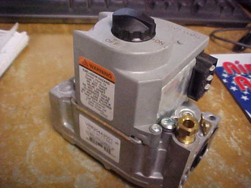 TRANE 1/2X1/2 NATURAL GAS VALVE VAL04153     ZC-61