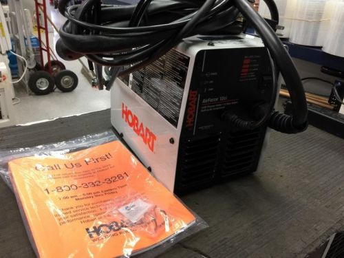 HOBART PORTABLE AIR PLASMA CUTTER  AIRFORCE 12CI  115VOLT (TEA007780)