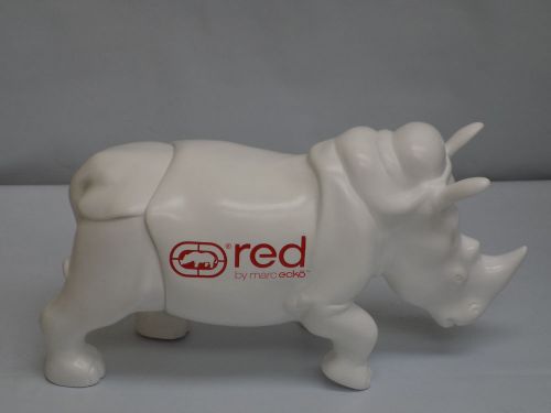 MARC ECKO STORE DISPLAY WHITE RHINO COLLECTIBLE