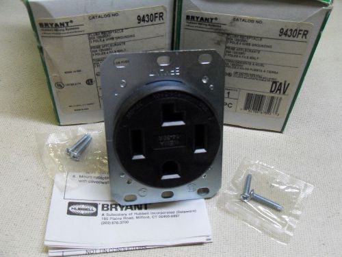 (H6) 1 NEW BRYANT 9430FR FLUSH RECEPTACLE