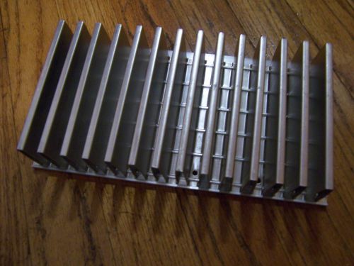 large flat-bottom aluminum heatsink heat sink 9&#034; x 4.75&#034; x 1.75&#034;