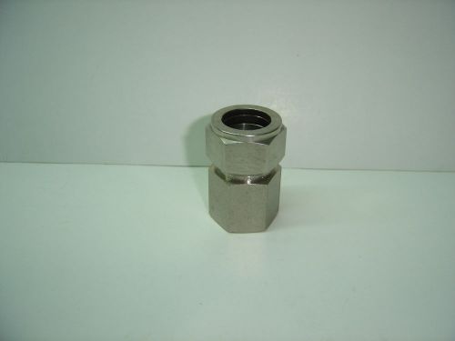 Swagelok ss-1210-7-8 3/4&#034; od tube x 1/2&#034; female npt tube fitting  new no box for sale