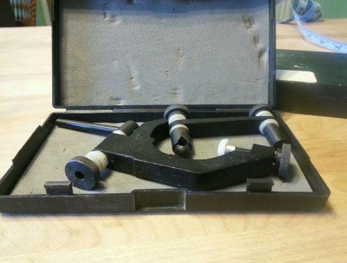 NICE UNIVERSAL INDICATOR HOLDER IN ORIGONAL BOX