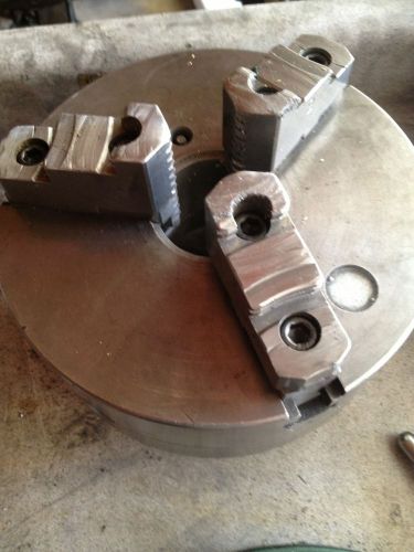 3-JAW SELF-CENTERING LATHE CHUCKS Used 8/8