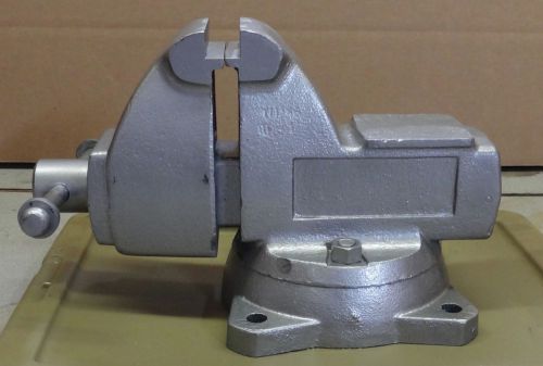 3&#034; swivel heavy duty base bench vise (without jaws)  in good working condition for sale
