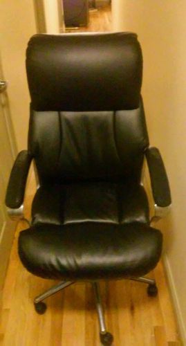 Computer chair