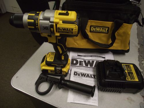 DeWalt Hammer Drill Brushless DCD995  4.0Ah 20V Lithium Ion  kit   --  NEW  --