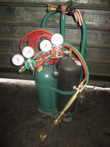 NEW WELDING/CUTTING ACETYLENE &amp; OXGYEN SET UP 30 CU TANKS