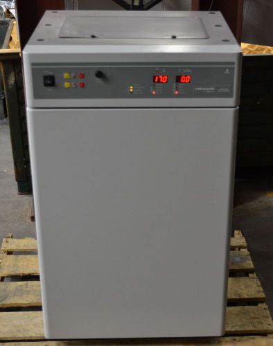 VWR Scientific/Sheldon Mfg. CO2 Water-Jacketed Incubator Model 2400