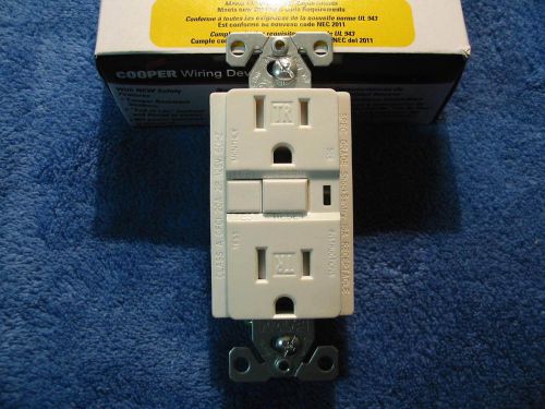 4 PACK COOPER TRVGF15W TAMPER RESISTANT 15A GFCI WHITE DUPLEX RECEPTACLE