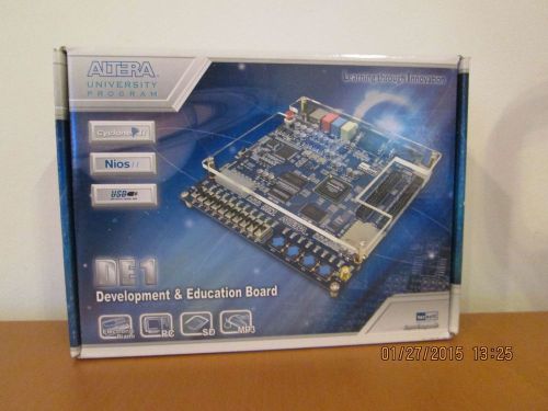 Altera DE1 Cyclone II (2C20) Development &amp; Education Board W/ Tutorials &amp; Labs