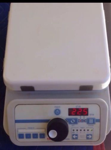 New Old Stock Thermo Scientific Super-Nova S133325 Digital Stirrer