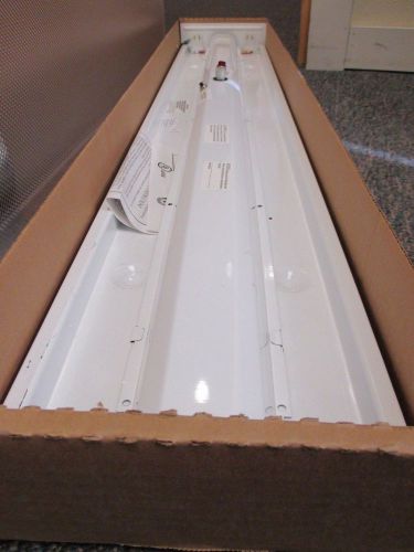 277V Fluorescent 4&#039; 2 Lamp Emergency Light Fixture w/ Battery Backup