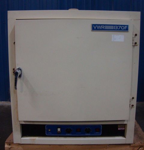 VWR 1370F LABORATORY OVEN