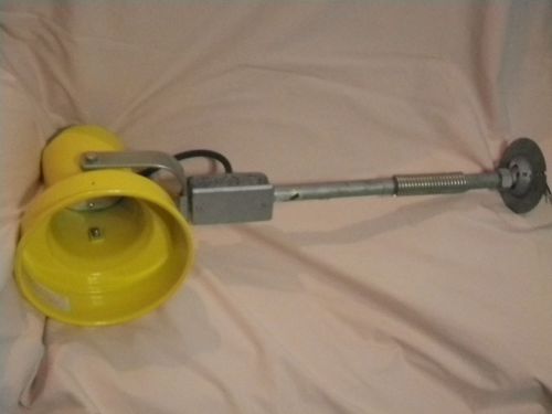 Phoenix Docklite DL-300D3 Loading Dock Light