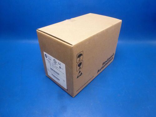 NEW SEALED ALLEN BRADLEY POWERFLEX 40 22B-D2P3N104 /A 22BD2P3N104 MFG:2013