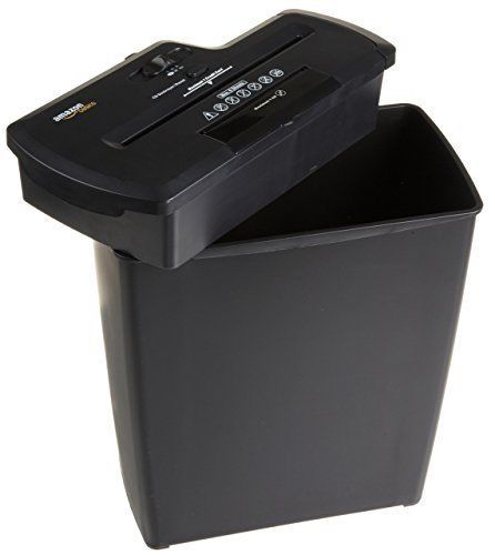 NEW AmazonBasics 8 Sheet Strip Cut Paper CD Credit Card Shredder FREE SHIPPING