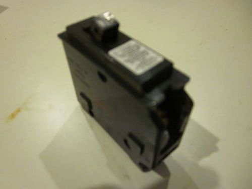 SQUARE D HOM115 1 POLE 15 AMP CIRCUIT BREAKER