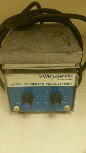 Z125056 VWR 220 Mini Hot Plate / Stirrer Tested Working