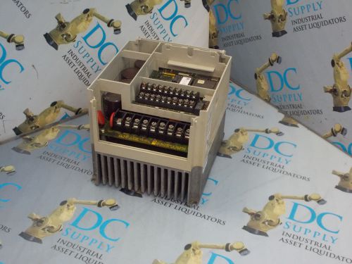 ALLEN BRADLEY 1305-BA04A SER A FRN 3.00 2 HP ADJ FREQ AC DRIVE * MISSING COVER *