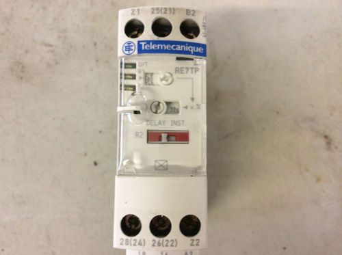 Telemecanique re7tp13bu delay timing relay 0.05 s. - 300 h. 110-240 v, 24 v, 48v for sale