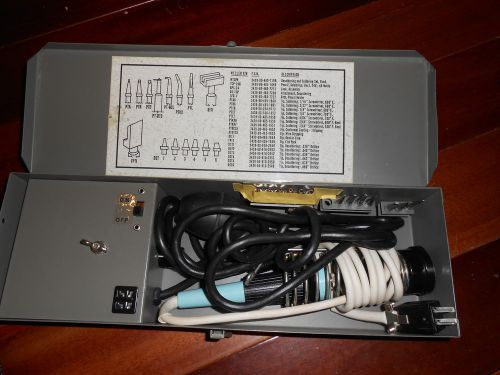 WELLER SOLDER / DE-SOLDER STATION / EIGHTEEN COMPONENTS